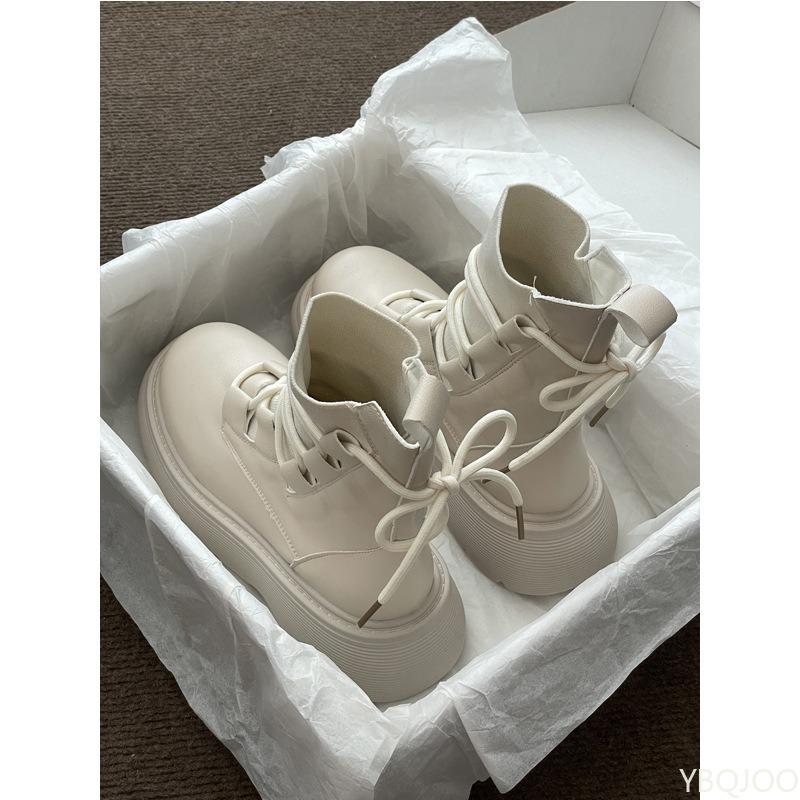 Stivali corti alla moda versatili per primavera autunno nuovi con suola spessa che aumentano l'altezza allacciati eleganti semplici scarpe da donna