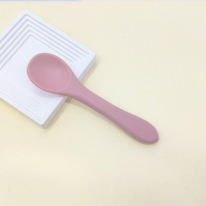 

A Long-handled Silicone Soft Spoon for Children s Feeding Forks and Spoons Single spoon рожевий