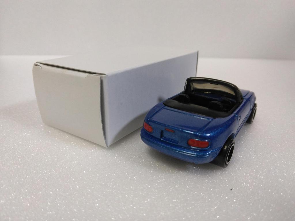 Tomica Mazda Eunos Roadster Blue Metallic Diecast Scale Car, 1/64