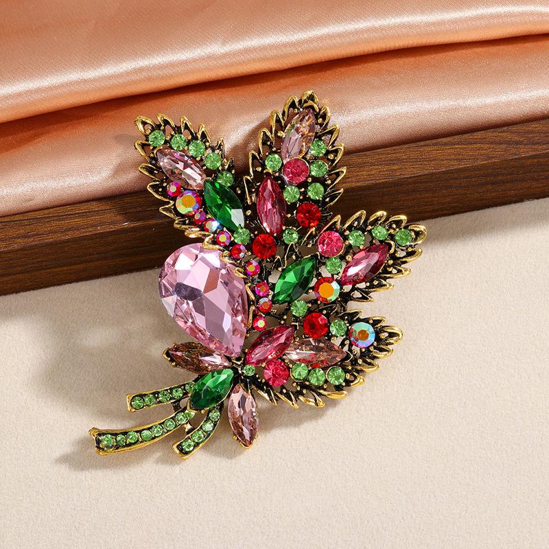 

Crystal glass bouquet brooch, personalized flower brooch, pendant pin clothing accessories