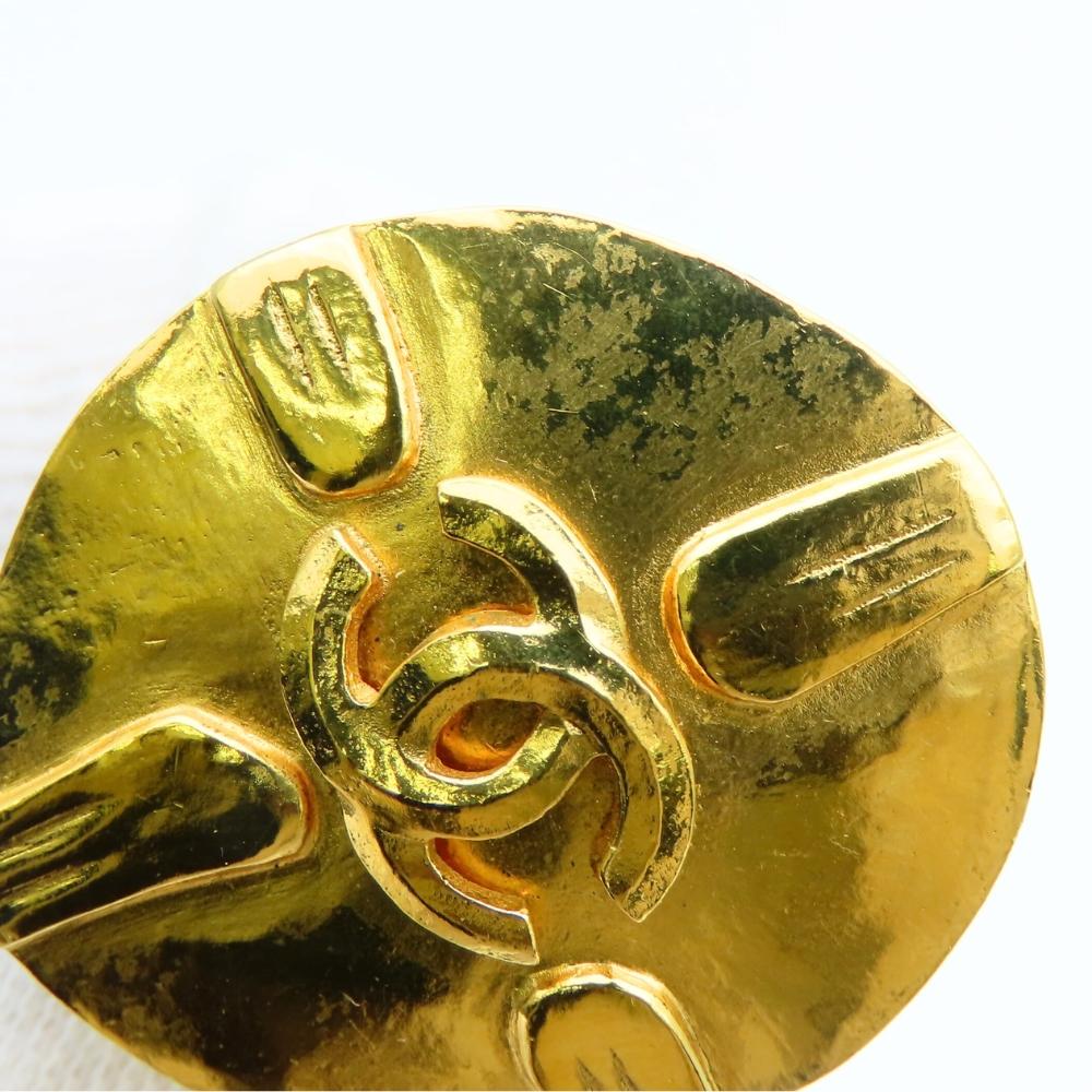 Used CHANEL Earring COCO Mark metal 19.7g gold plating
