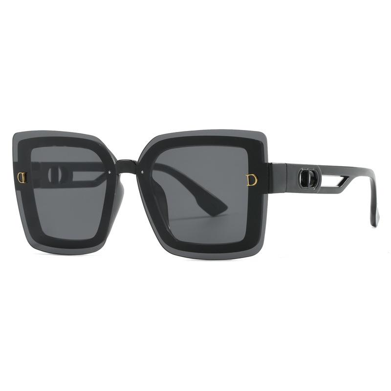 Fashion Style Sunglasses Women Square Shape UV Protection Women Glasses Vintage Retro Female Sunglass