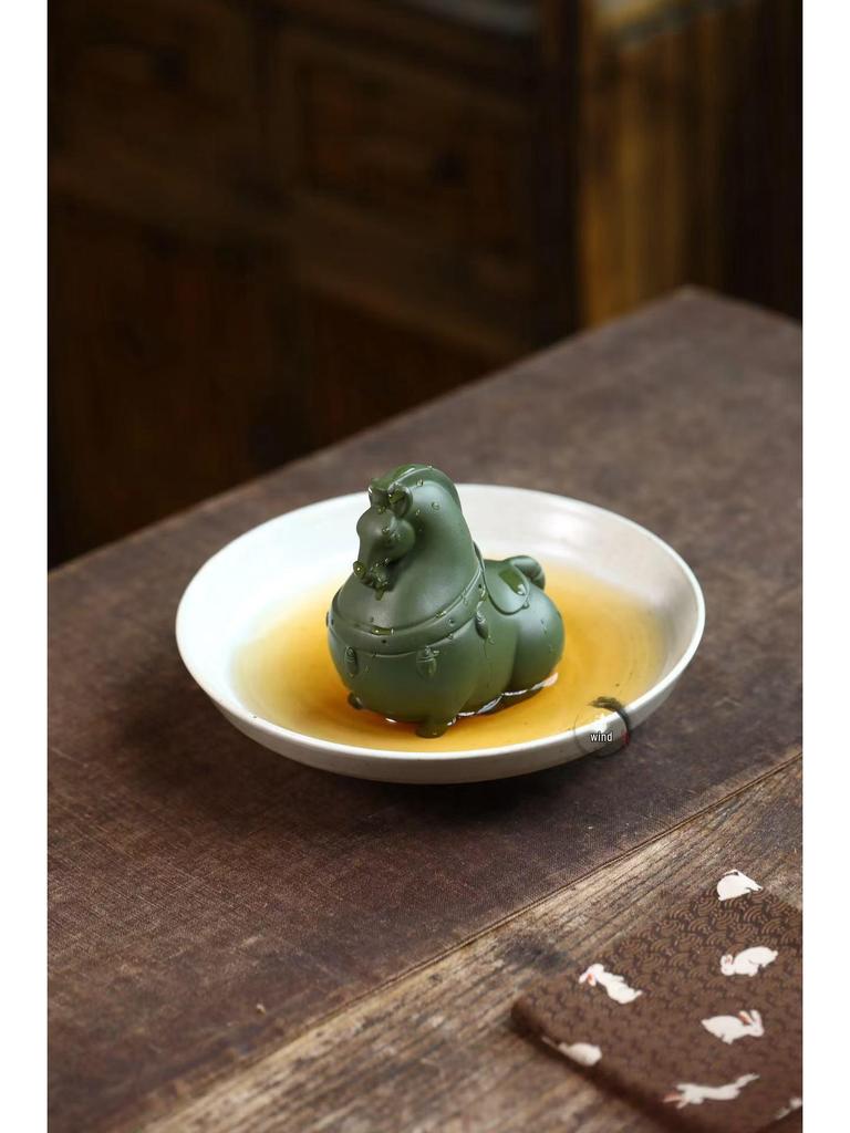 Yixing Zisha Green Horse Tea Pet Ornament for Wealth and Success