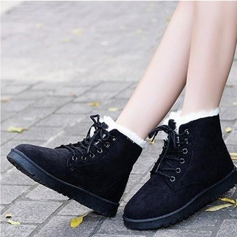 Winter New Flat Snow Boots Comfortable Warm Velvet Plush Cotton Shoes Round Toe Snow Boots Lace-up Short Boots Women