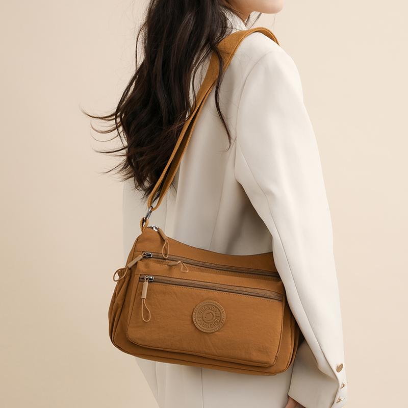 Lekka torba na ramię z wieloma przegródkami Damska torba dojazdowa dla matki w średnim wieku