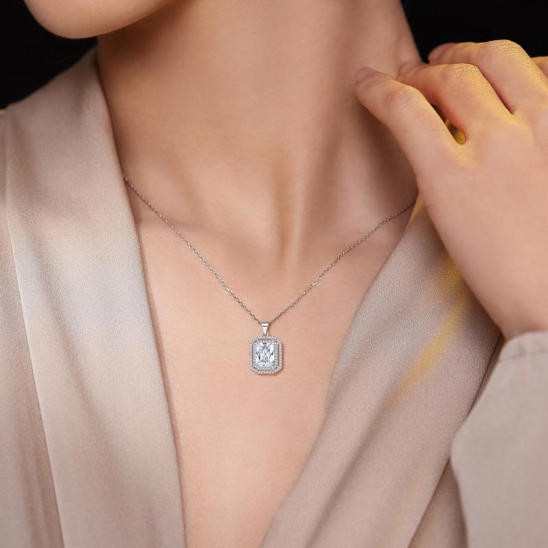 Bague Ringen Rectangular Momulberry Stone Pendant European And American Fashion 925 Sterling Silver Square Diamond Necklace Girls Clavicle Chain