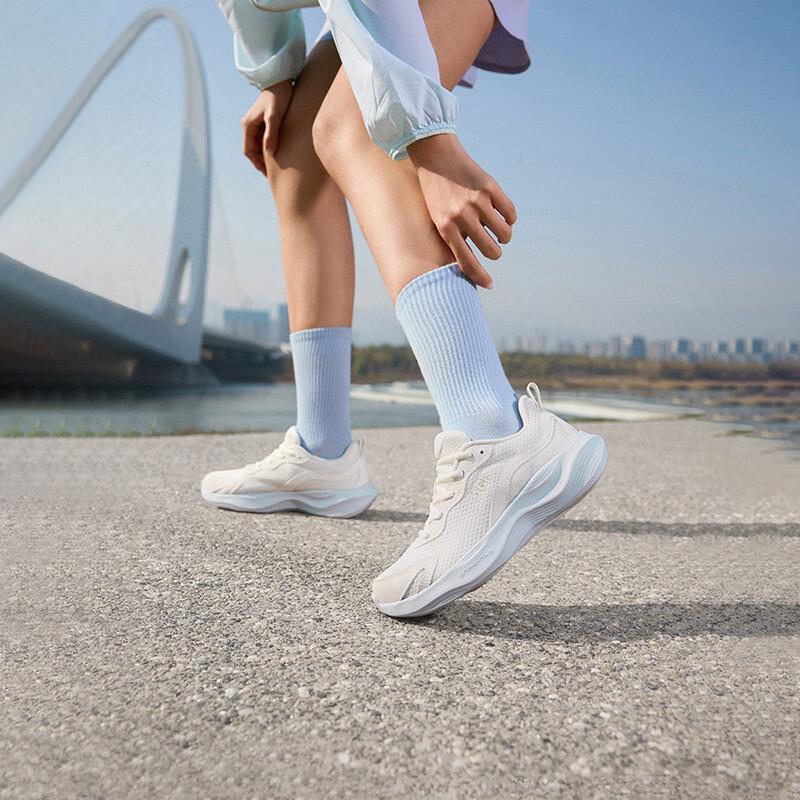 361° Women's Breathable Commuting Thick-Soled Cushioned Casual Running Shoes