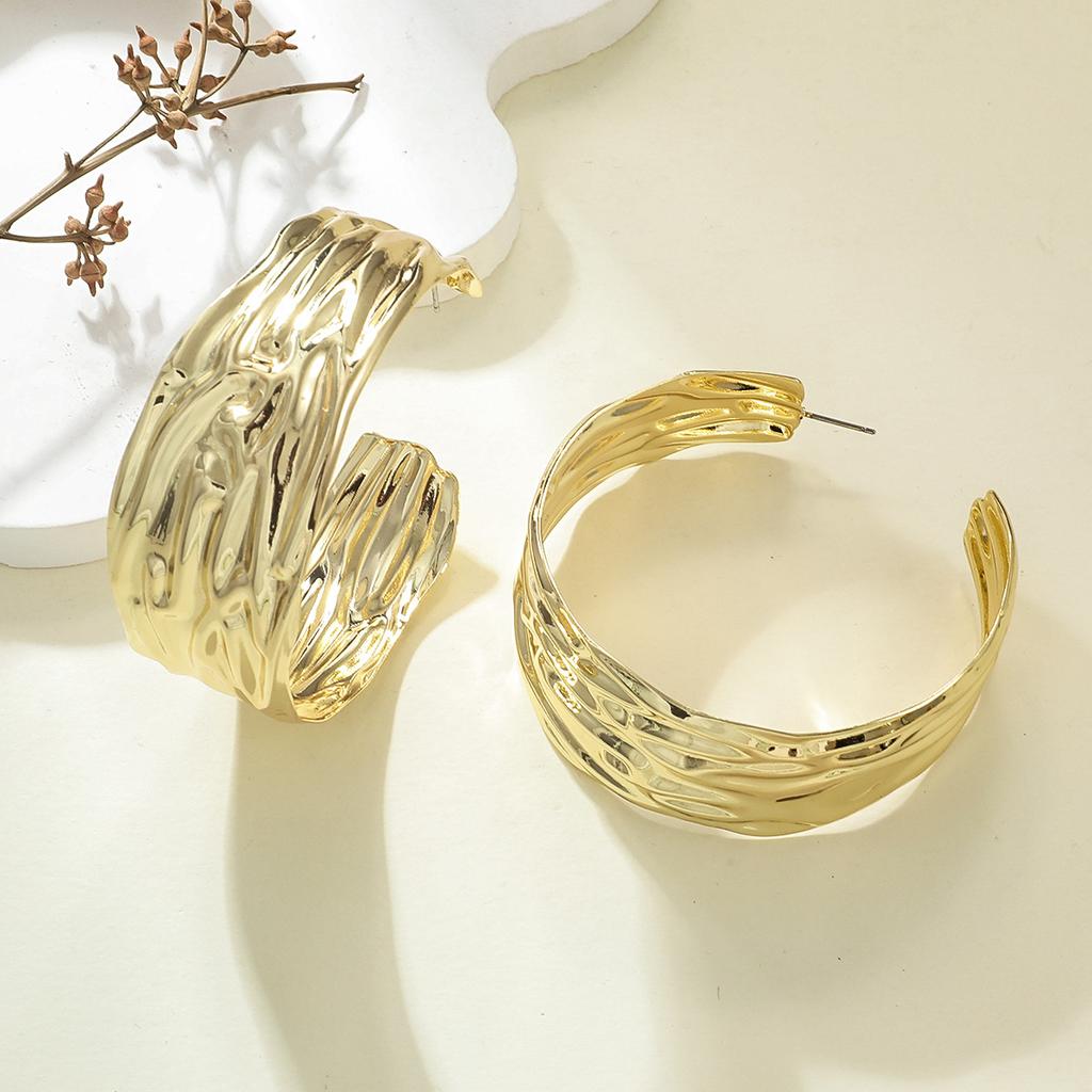 European and American Jewelry Fashion Personality Exaggerated Irregular Cold Wind Metal Earrings C-shaped Large Earrings Earrings