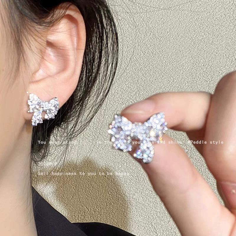 Zircon Metal Studs & Pearl Bow Earrings - High-End, Versatile Statement