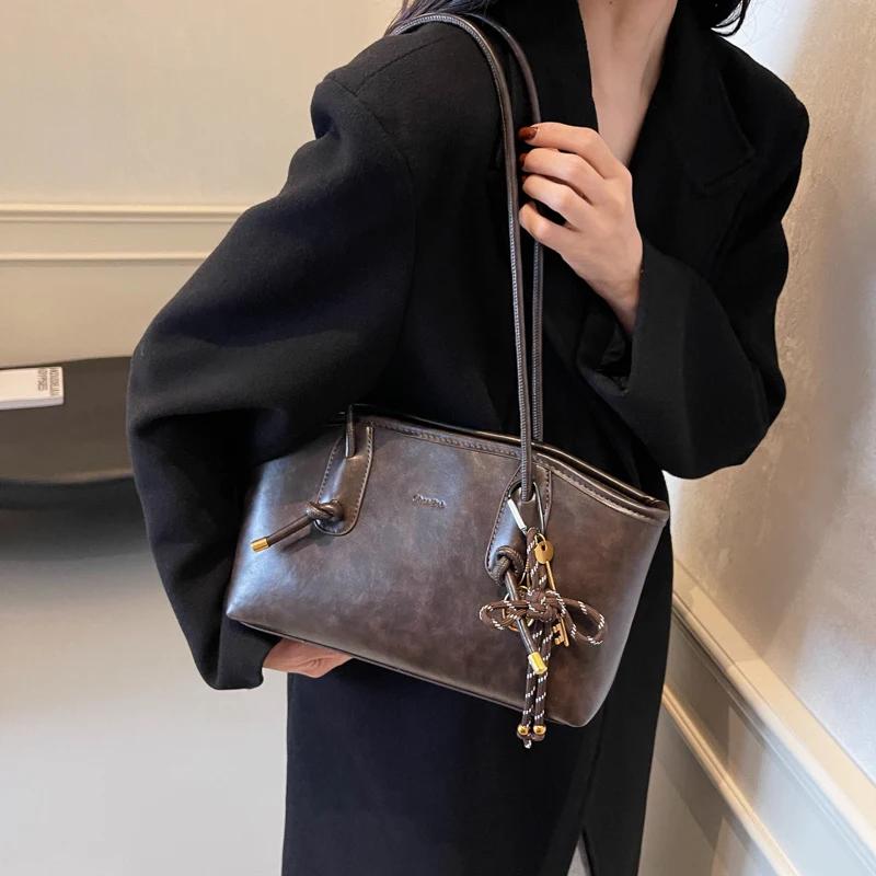 Retro PU Leather Shoulder Bags for Women Fall Winter Trend Female Purses Handbags High Quality Tote Underarm Bag with Pendant