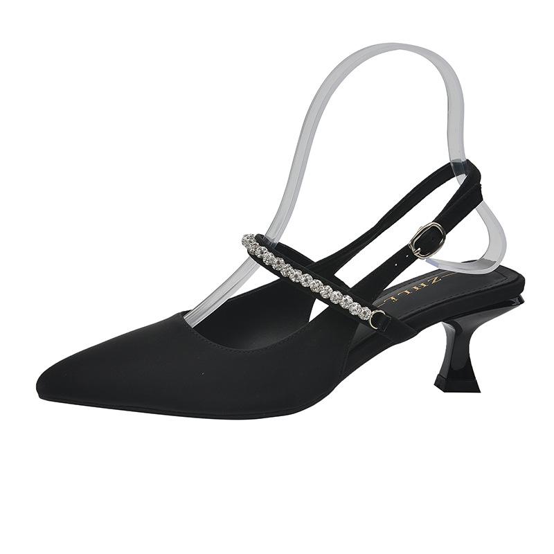 

8-Wide and fattened high heels women s rear empty cool slippers 22 summer new bag head sandals large size women s shoes 35 чёрный