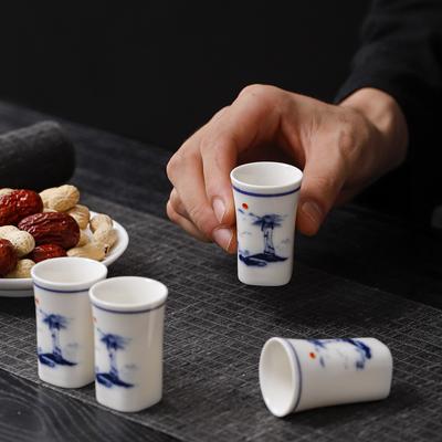 Chinese Blue White Porcelain Mini Shot Glass Set Antique Style Ceramic Cup for Liquor Collection Decorative Home Use