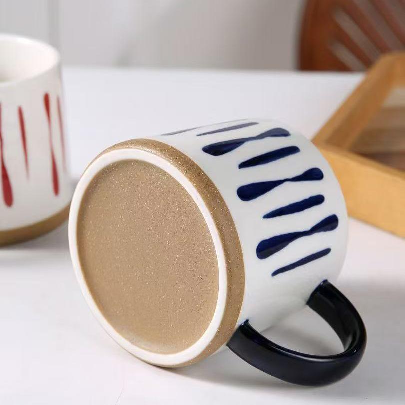 Designový smysl pro niku Hrníček Vysoká hodnota Akvarelový keramický hrnek Kamenina Hrníček pro pár Kancelářský hrnek na kávu Mléčný hrnek