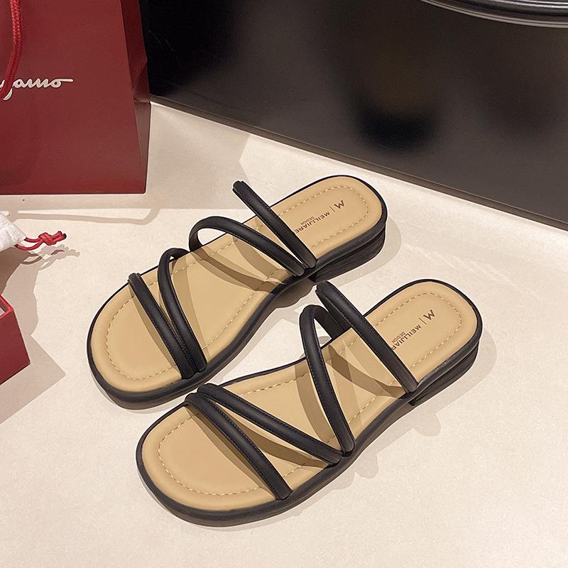 Beach Cool Slippers 2025 Summer New Wear High-end Non-slip Student Fashion Versatile Cool Slippers