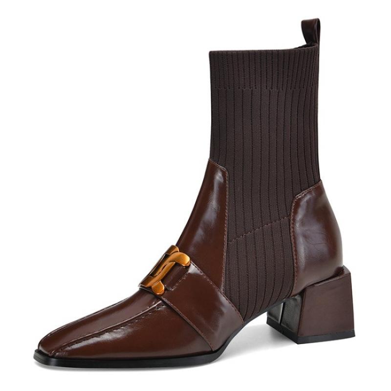 Korean Version of Women's Martin Boots Square Head Large Size Low Heel Leather Boots Women's Comfortable Square Heel Women's Boots Autumn and Wi