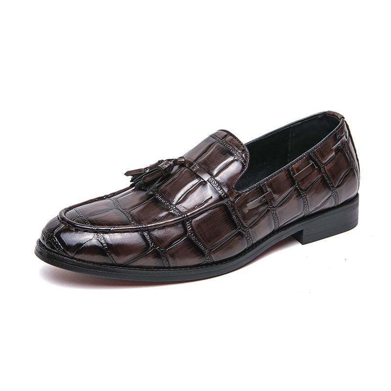 

Men s business dress 2025 spring and autumn groom wedding shoes nightclub hairstylist pedal English leathershoes 38 хаки