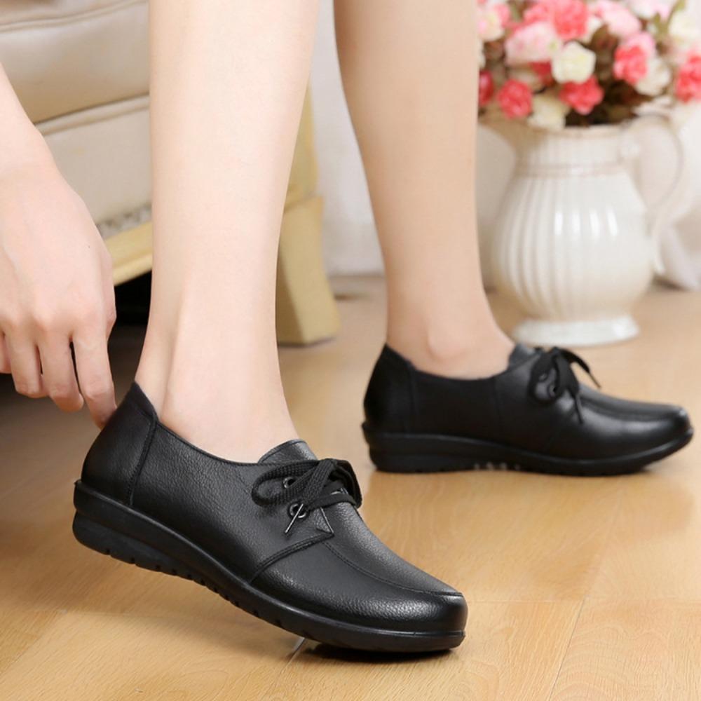 Loafers for Woman New Soft Soled Casual Women's Shoes Flat Soled and Lightweight Women's Leather Shoes Black