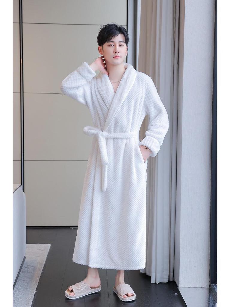 Comfortable Flannel Bathrobe: Thick Long Robe for Women & Couples In Autumn/Winter