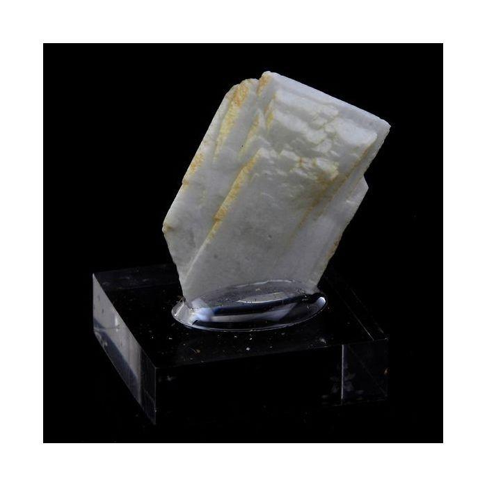 Pierres et Minéraux. Baryte. 25.69 ct. Massif des Grandes Rousses, Isère, France.