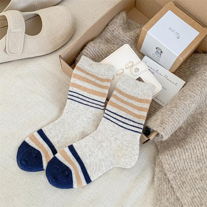 Wool Socks for Women in Autumn and Winter, Color-blocking Striped Mid-calf Pile Socks, Thickened and Warm Wool Socks