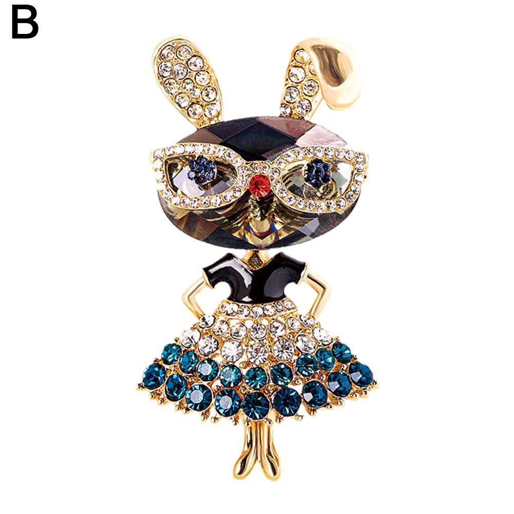 

SKEDS Full Crystal Rabbit Badge Pin for Women And Girls Fashion Luxury Rhinestone Animal Brooch Cute Student Bag Accessory