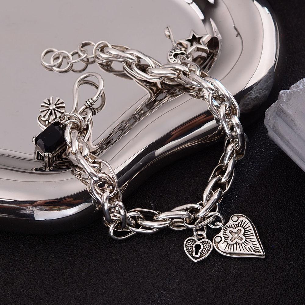 Fashionable Retro Bear Diamond Bracelet - Women's Unique High-End Charm