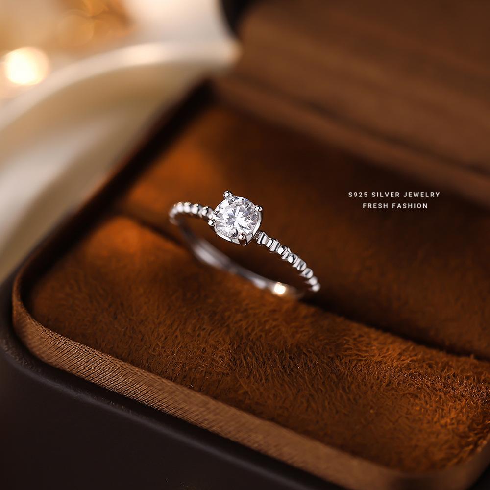925 Sterling Silver Classic Four Claws Cubic Zirconia Eternity Band Wedding Band Ring for Women серебряный