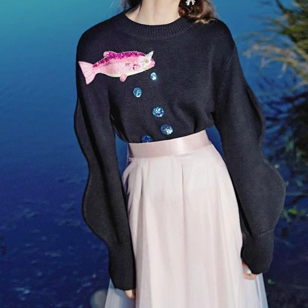 2024 Autumn/Winter Round Neck Goldfish Sequin Embroidered Wave Sleeve Slim Knitwear for Women