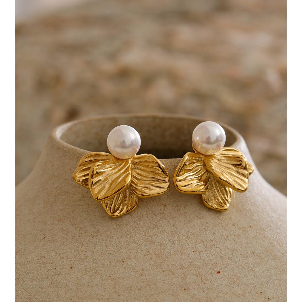 Eetit New Arrivals Stainless Steel Simulated Pearls Flower Stud Earrings Prevent Allergy Korean Attractive Women Quality Jewelry