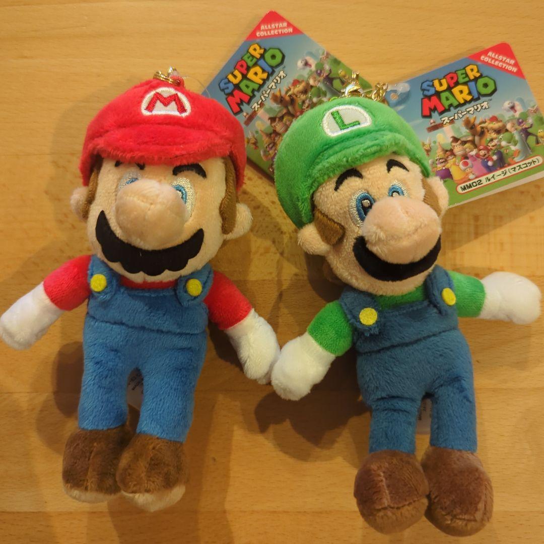 Super Mario Mascot Luigi