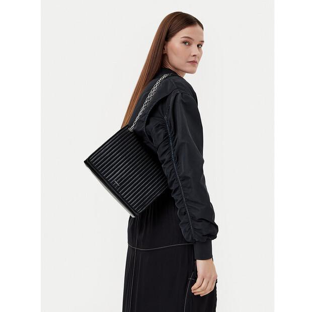 Сумка Calvin Klein Calvin Klein Mini Line Quilt Shoulder Bag K60K613080 чёрный