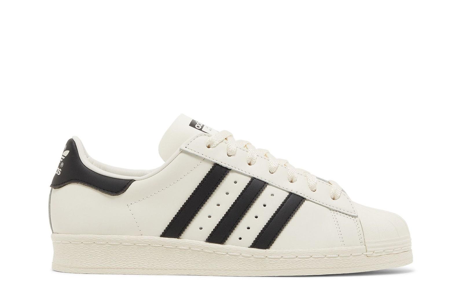 adidas Superstar 82  Off White Black  H06258 37