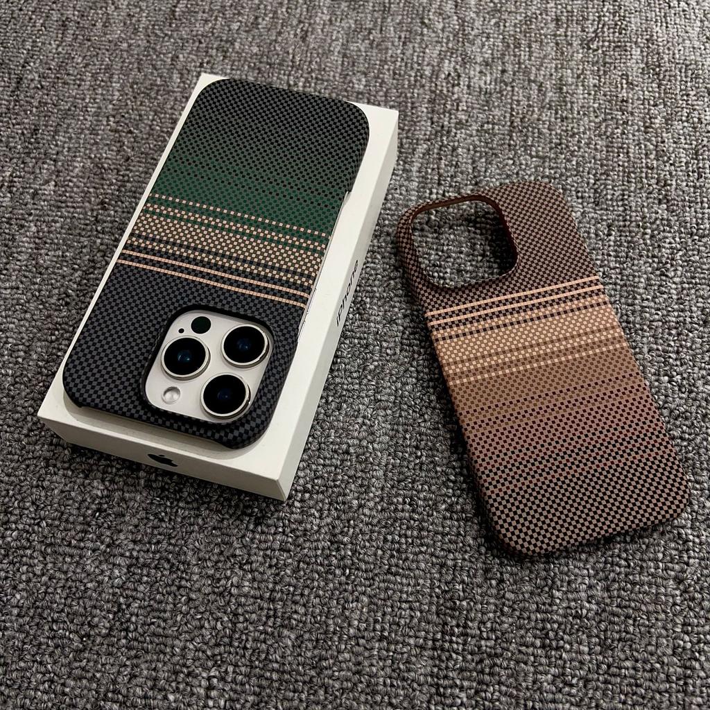 Applicable To IPhone 17 Kevlar Mobile Phone Case Magnetic Suction Apple 16proMax Half Pack Carbon Fiber 15 Protective Case 14