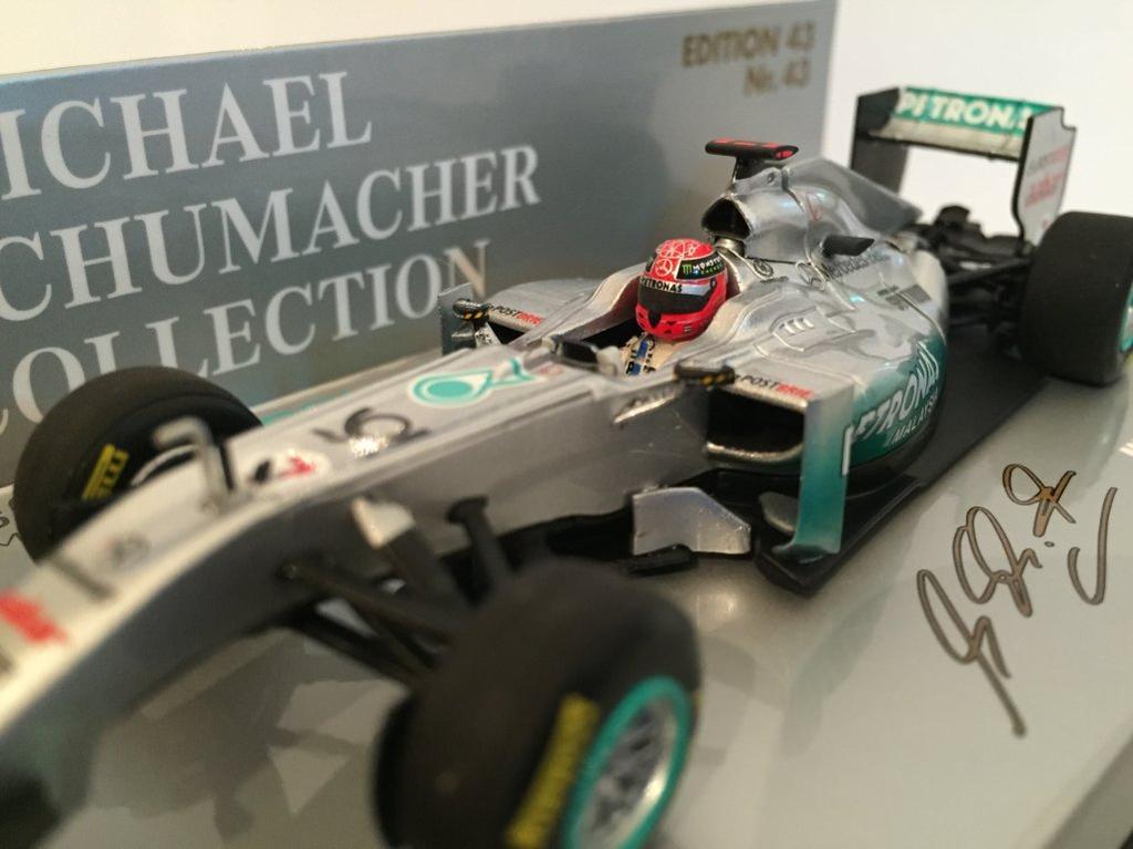PMA Mercedes GP F1 Team Showcar 2011 Completed Product 1/43 M.Schumacher