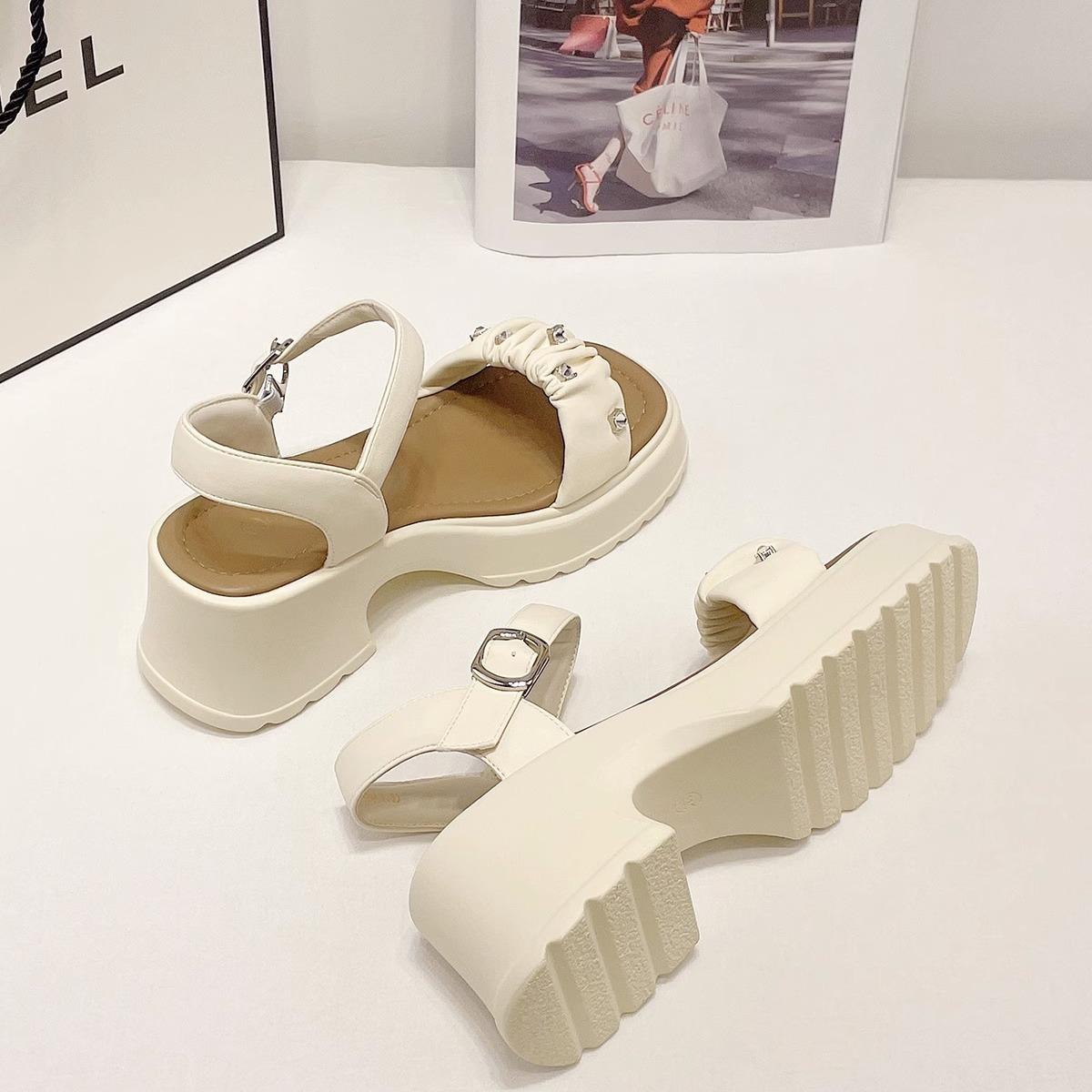 

Весна новая круглая голова мягкая кожа внутри увеличение высоты женские полые Мэри Джейн одинарные туфли ленивые маленькие кожаные туфли 39