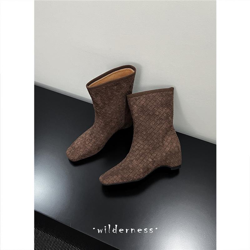 Wenyi Fan~ 2025 autumn and winter new niche design, hand-woven short boots women's square head inner height increase Martin boots