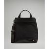 Lululemon On My Level Bag 2.0 19L Blk Gold