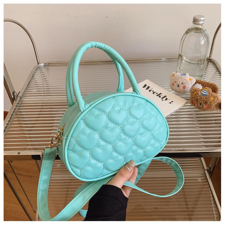 Childrens Cute Heart Embroidered Girls Pu Mini Bag With Breathable And Lightweight Design For Kindergarten Use