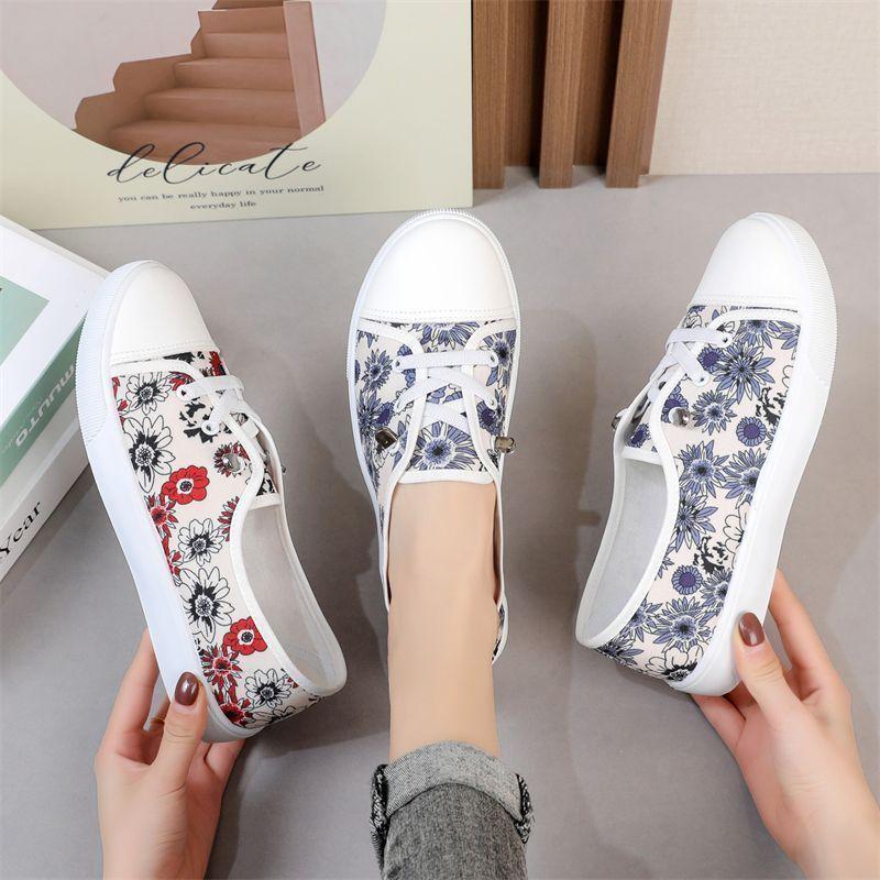 Summer New Canvas Shoes for Women Breathable Fashionable and Casual Student Sports Board Shoes