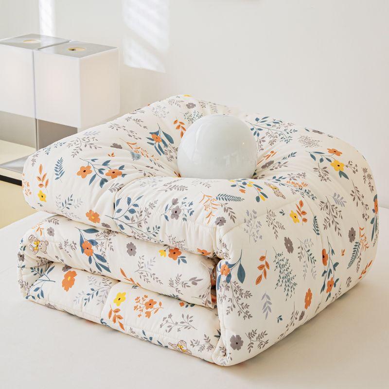 OLOEY 'Bear Baby' All-Season Lyocell Fiber Quilt