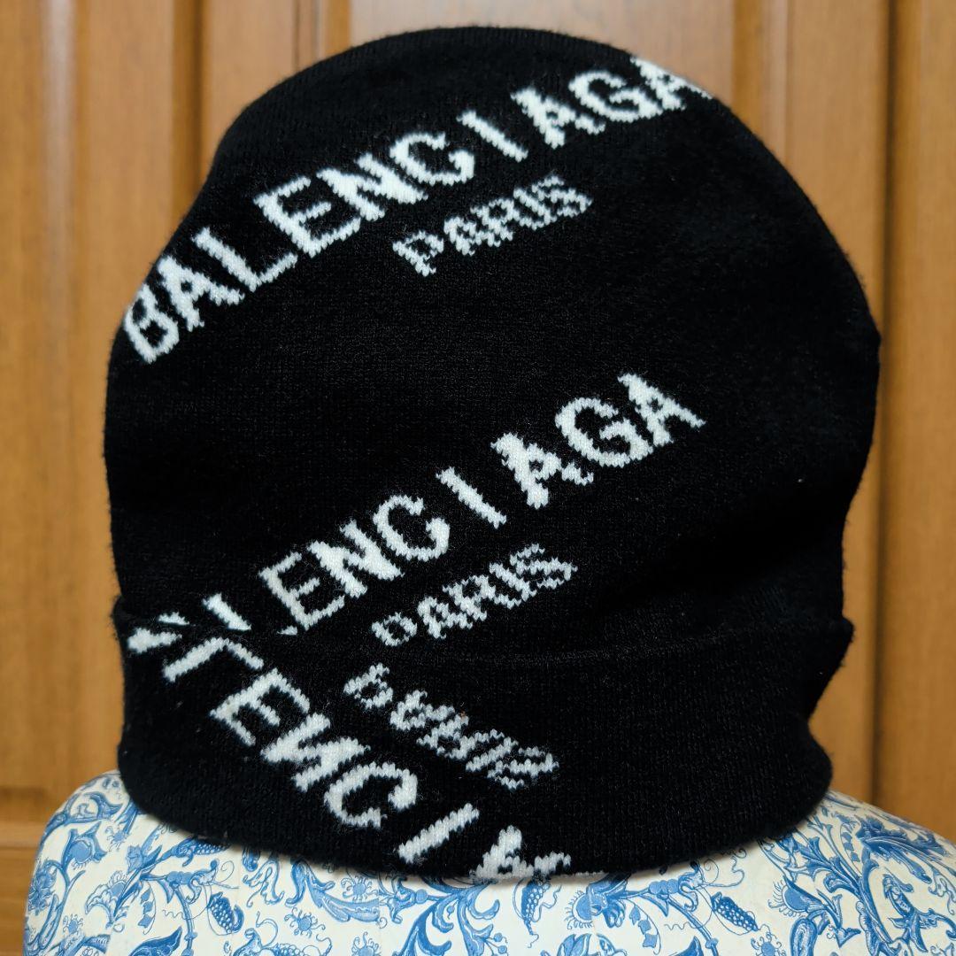 Used BALENCIAGA logo knit hat beanie
