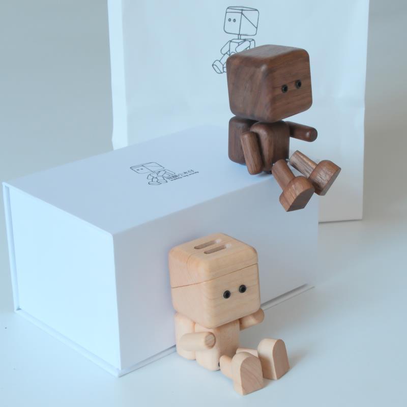 Car Air Fresheners Wooden Robot Figurine Shaking Feet Wooden Doll Car Outlet Ventilation Perfume Clips Car Dashboard Ornament