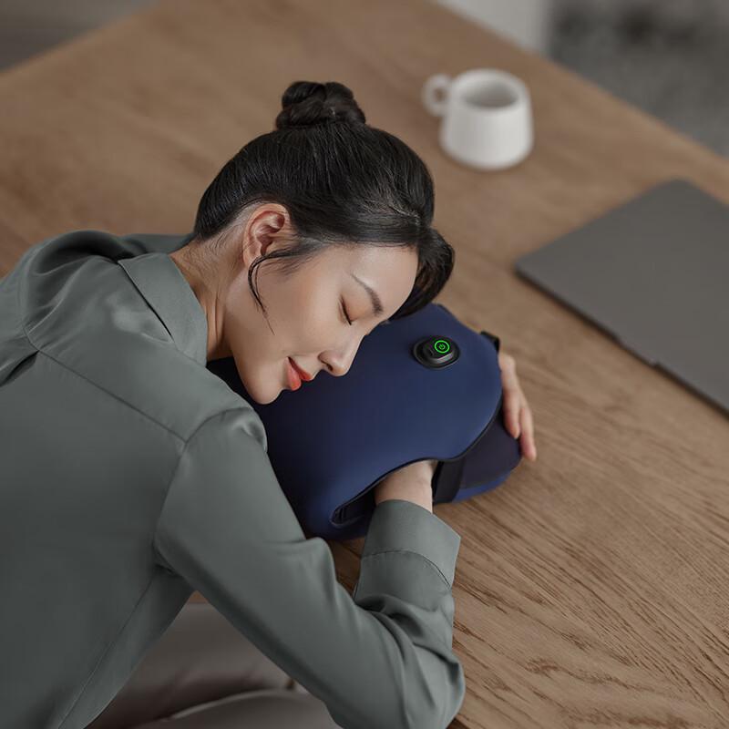 Philips Foldable Neck Massager Pillow