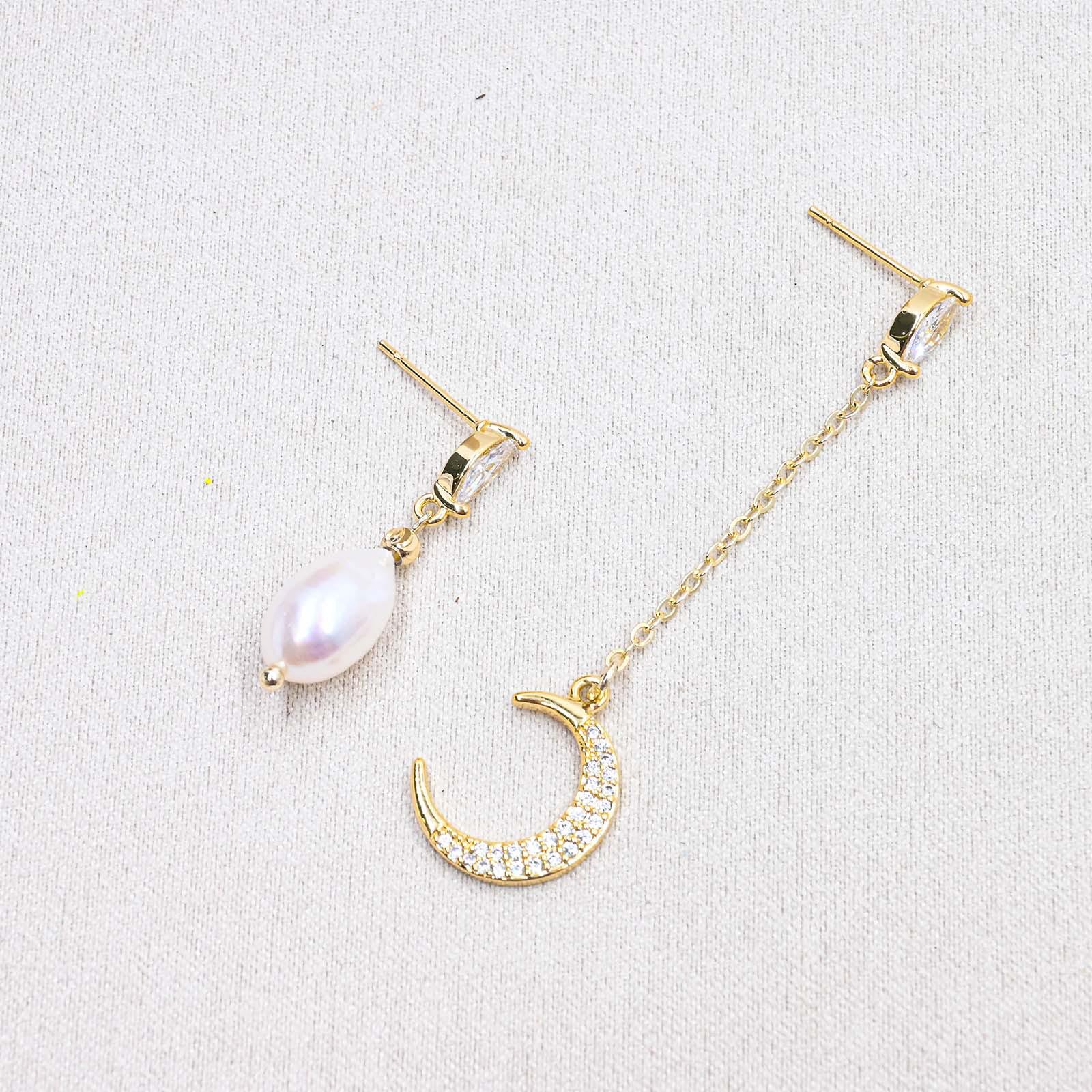 

Высококачественные асимметричные жемчужные серьги с позолоченной медью - в стиле ретро-китайский