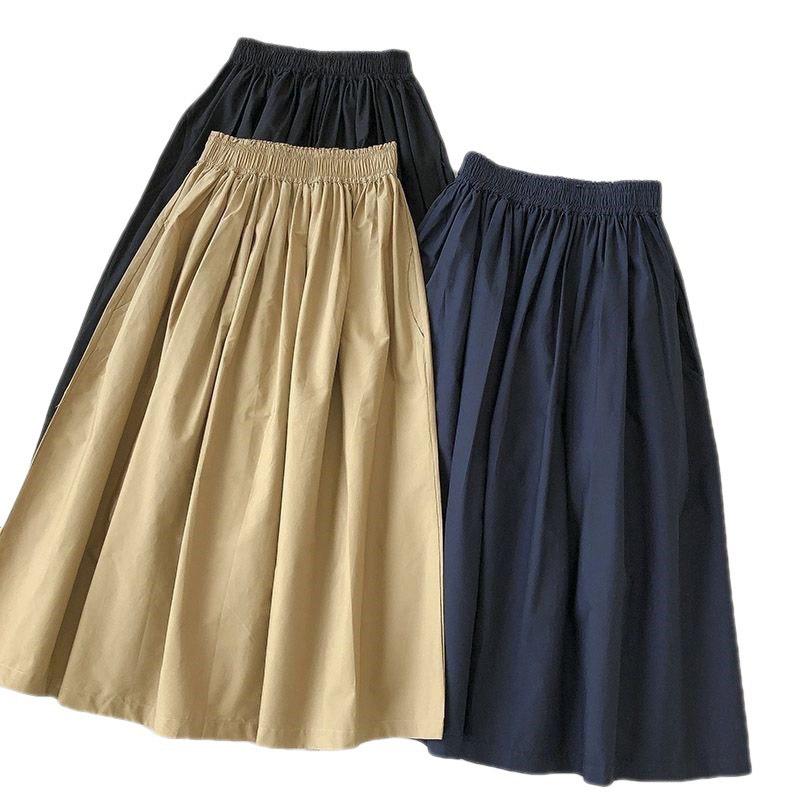 Модные женские юбки длиной до колен с карманами и складками — фото 7