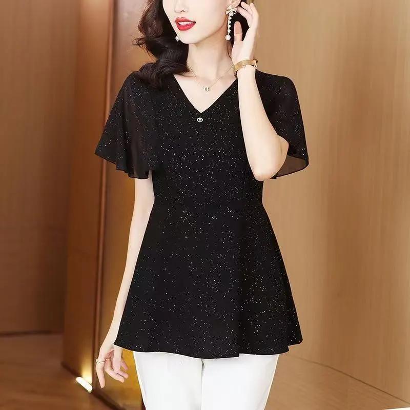 Women's New Summer Short-sleeved Black V-neck Fashion Versatile Mom Style Top