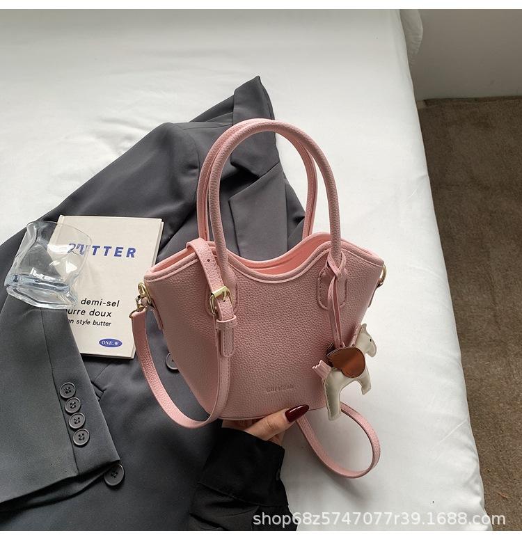 2025 New Retro Foreign Style Handbag Korean Version Trendy Fashion Bucket Bag Niche Design Messenger Bag Vegetable Basket Bag