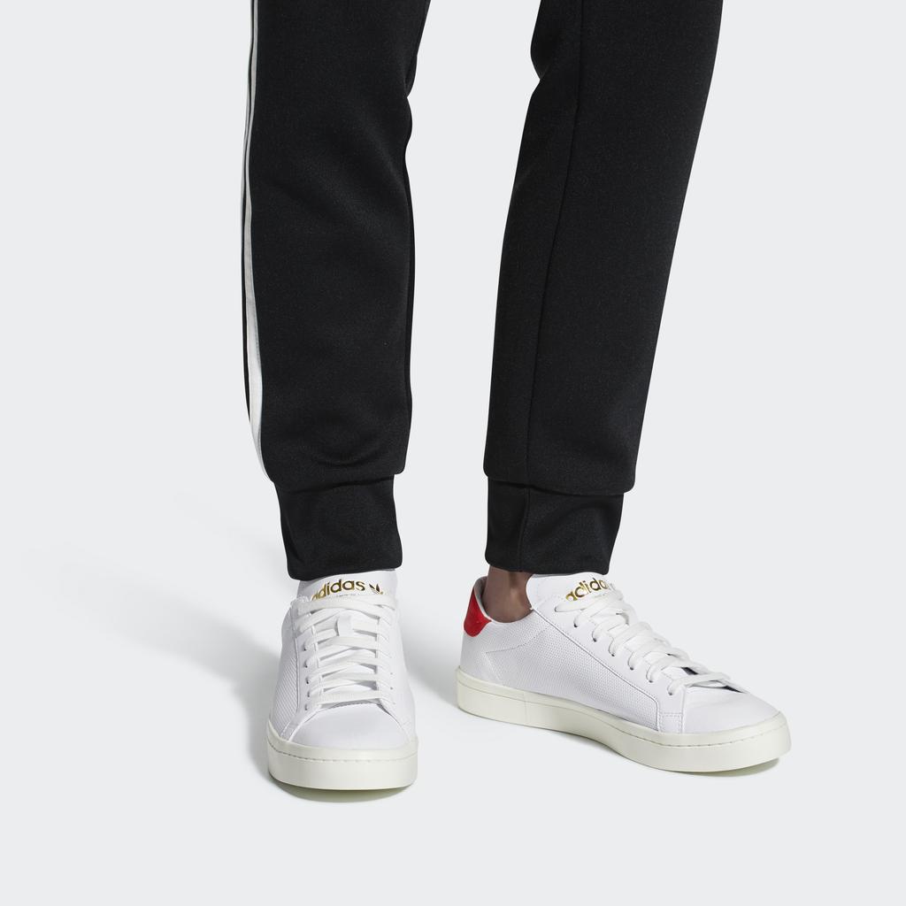 Adidas Originals Court Vantage Comfortable Versatile Durable Low-Top Skate Shoes Unisex Sneakers White Red CQ2566