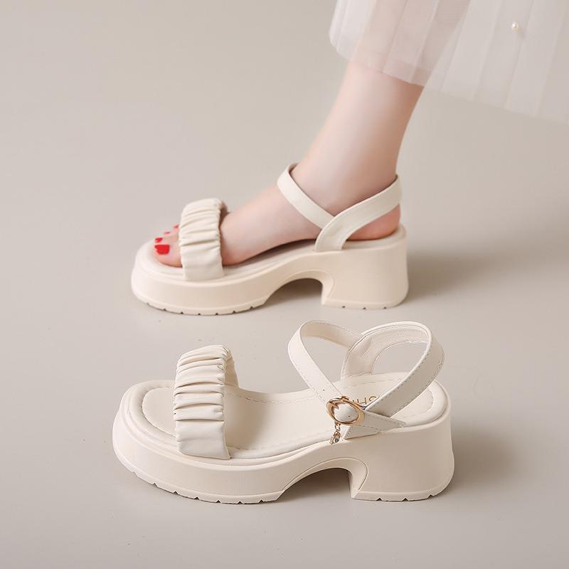 Sandals women wear summer new small thick-soled buckle pleated beach shoes women