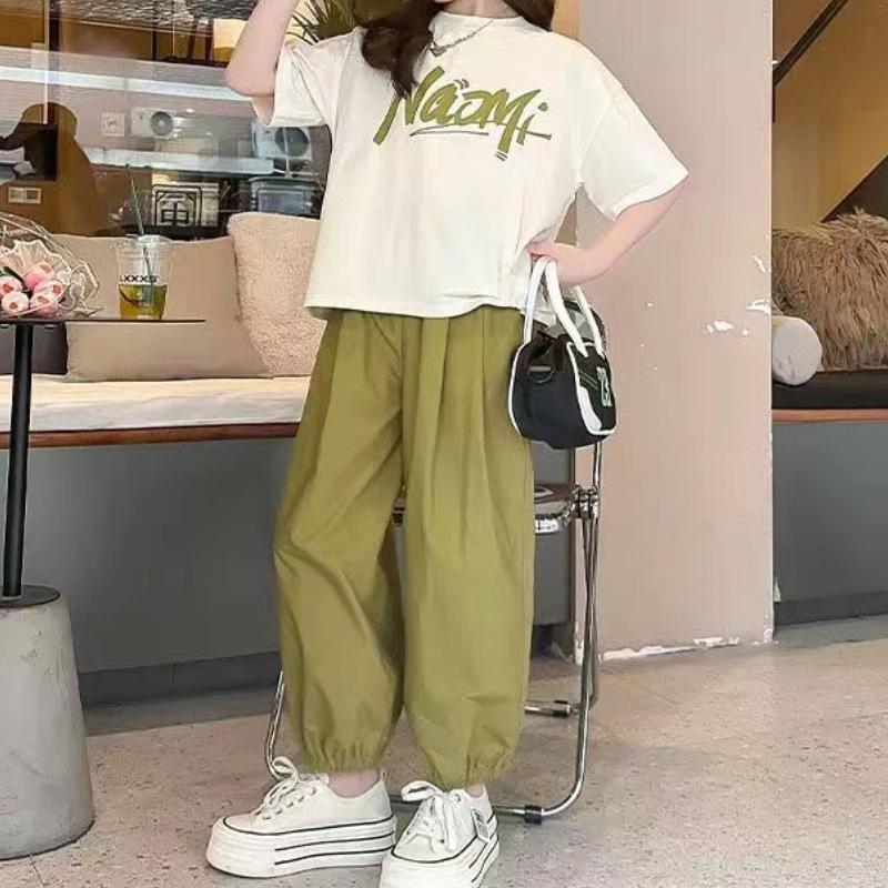 

Летняя одежда для девочек Детский комплект, спортивный костюм, подростковый спортивный костюм, свободная футболка с буквами и цветами + штаны с завязками на щиколотках 110 зелёный